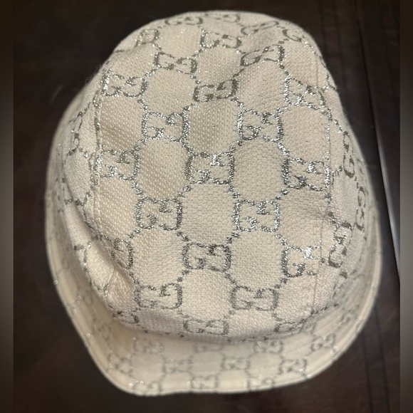 New Gucci GG Supreme Logo White Silver  Bucket Hat Size XL - Picture 9 of 13
